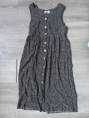 Vintage 90s Button-Front Sleeveless Floral Maxi Sundress in Black and White